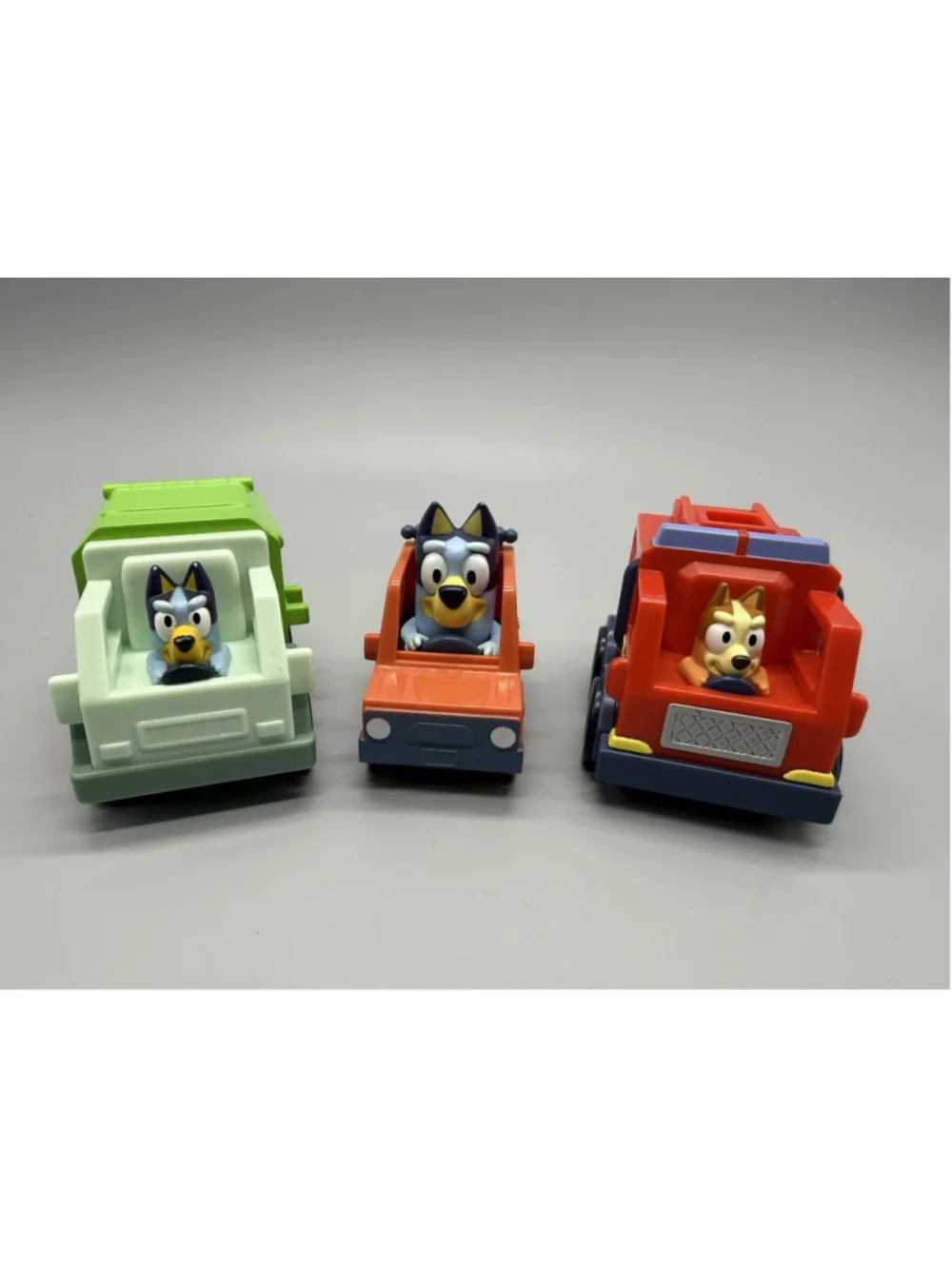Bluey Mini Racers Lot of 3 Fire Truck Bingo Heeler 4WD Bandit Garbage Truck Toys
